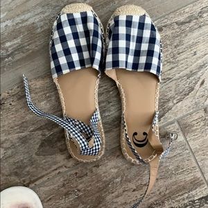 Gingham shoes